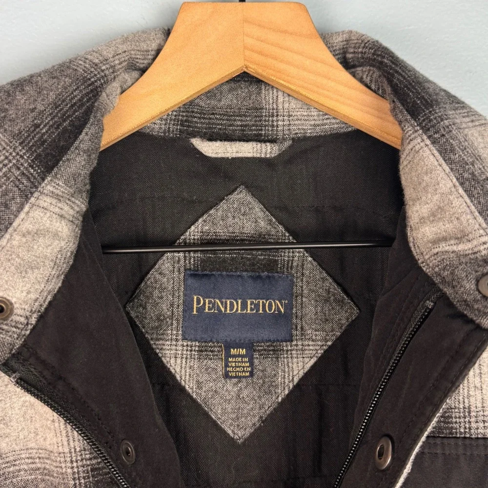 Pendleton Men's Medium Gray‎ Plaid Wool Shirt Jacket Shacket Lined Snap Front